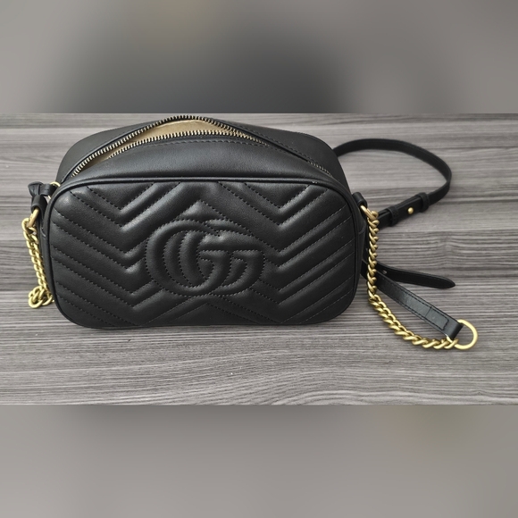 Womens Gucci GG Marmont Bag - Picture 2 of 8
